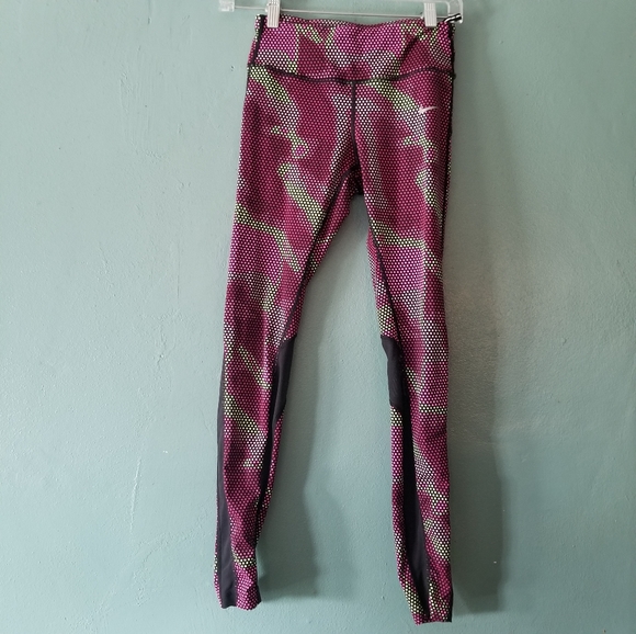 Nike Epic Run Lux Rights - Picture 2 of 6